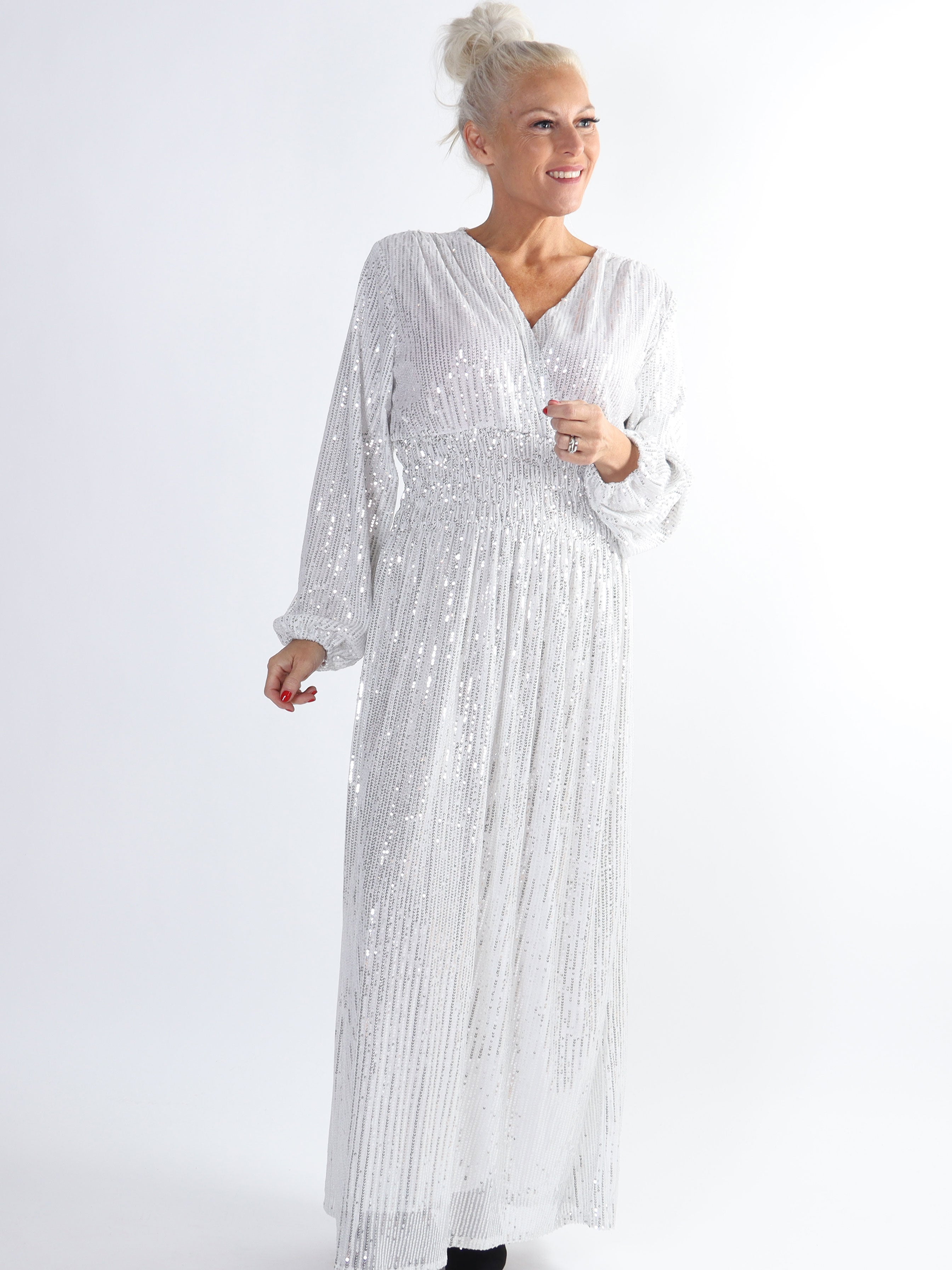 Pams Glitter L/S - Lång plus size klänning med paljetter